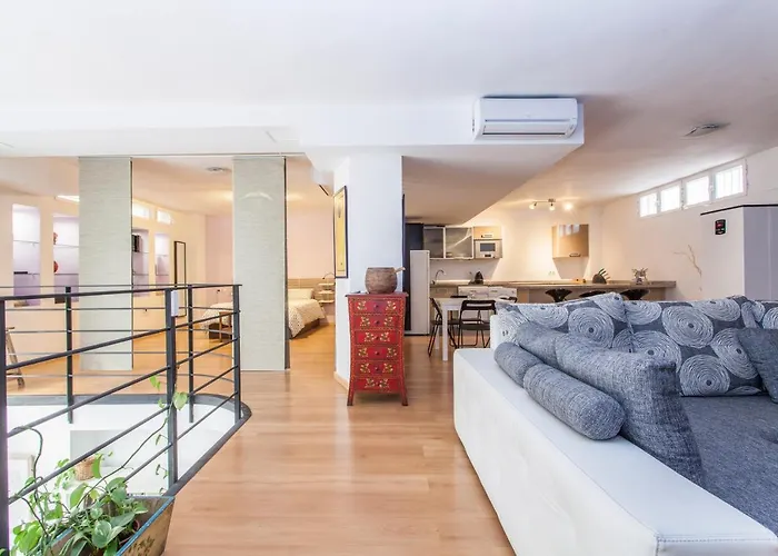 Lf Parking Incluido Amplio Loft En Barrio Santa Cruz